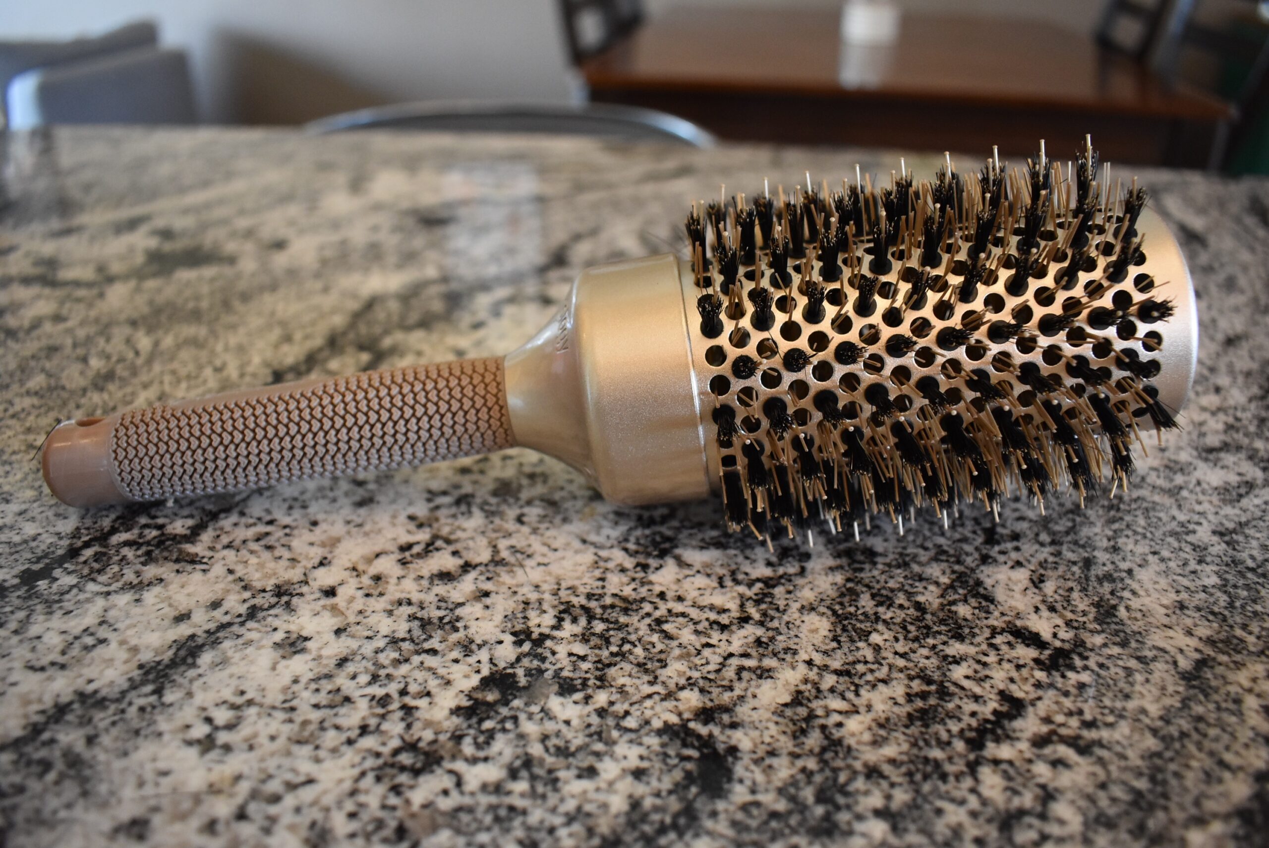 Side profile of the SUPRENT Nano Thermic Ceramic Round Brush