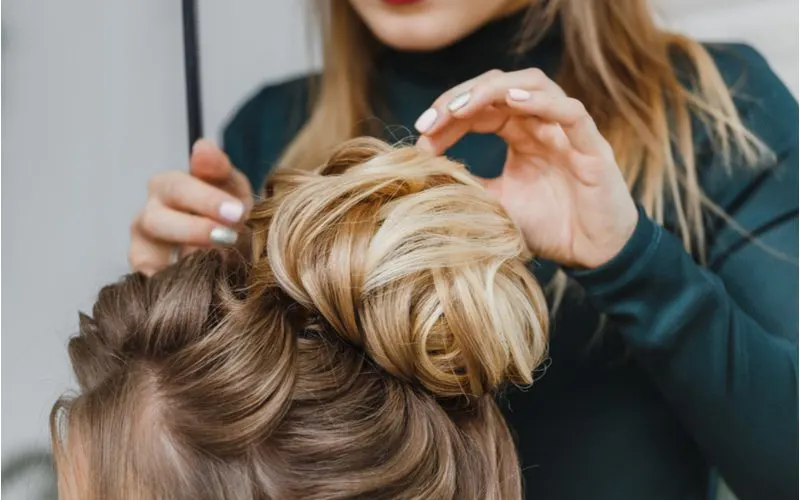 Image of a high bun, one of the most classic mother of the groom hairstyles