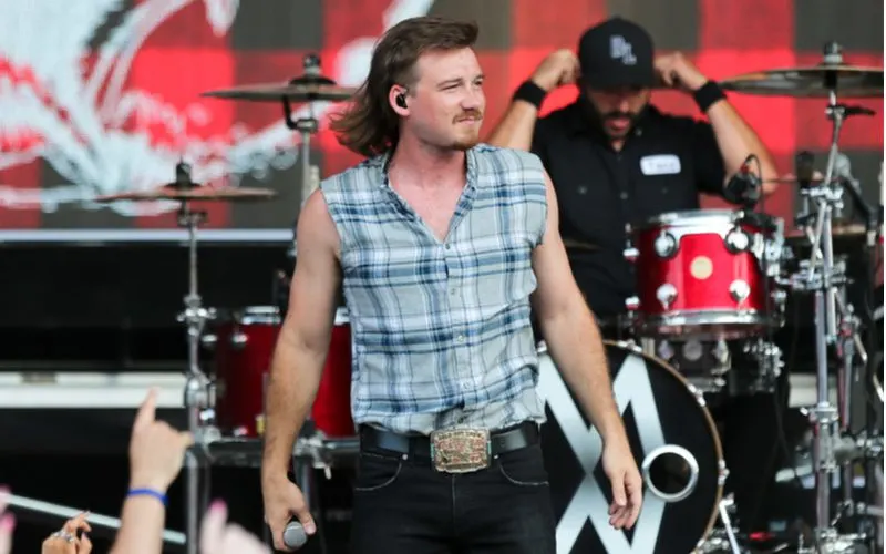 Example of a modern mullet showing Morgan Wallen’s Shaved Sides Party Mullet