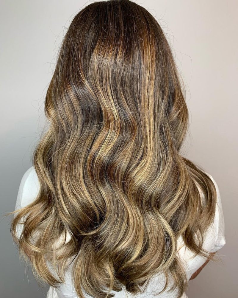 Balayage Blend Brown hair with blonde highlights