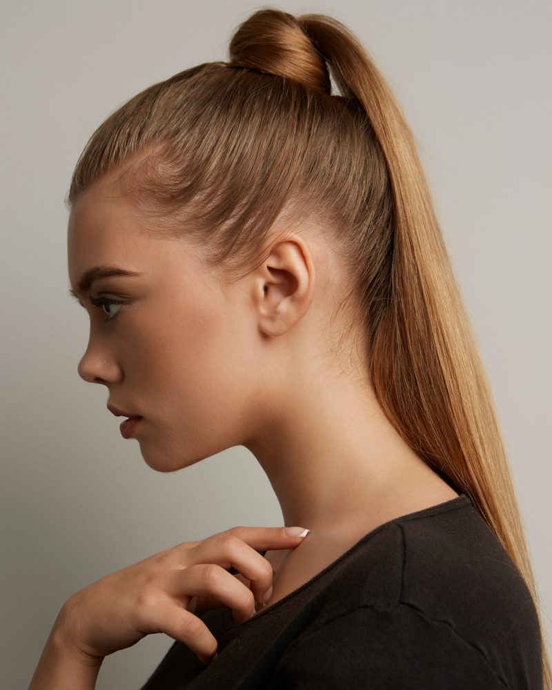 High Cut Ponytail Hairstyle With Knot