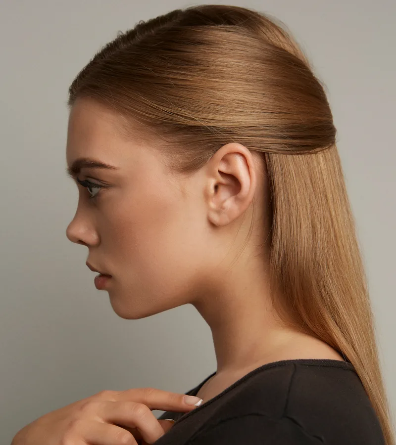 How to style the 1b hair type with Try a Chic Half-Up Style