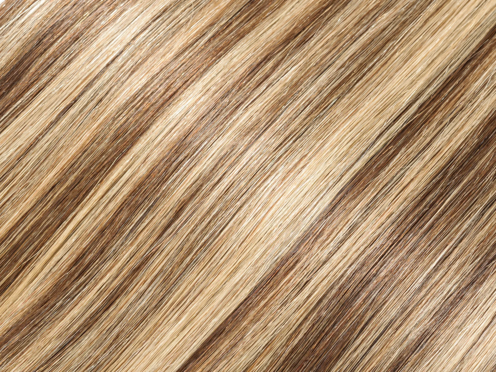 Image titled What Are Lowlights featuring a close up of dyed brown hair