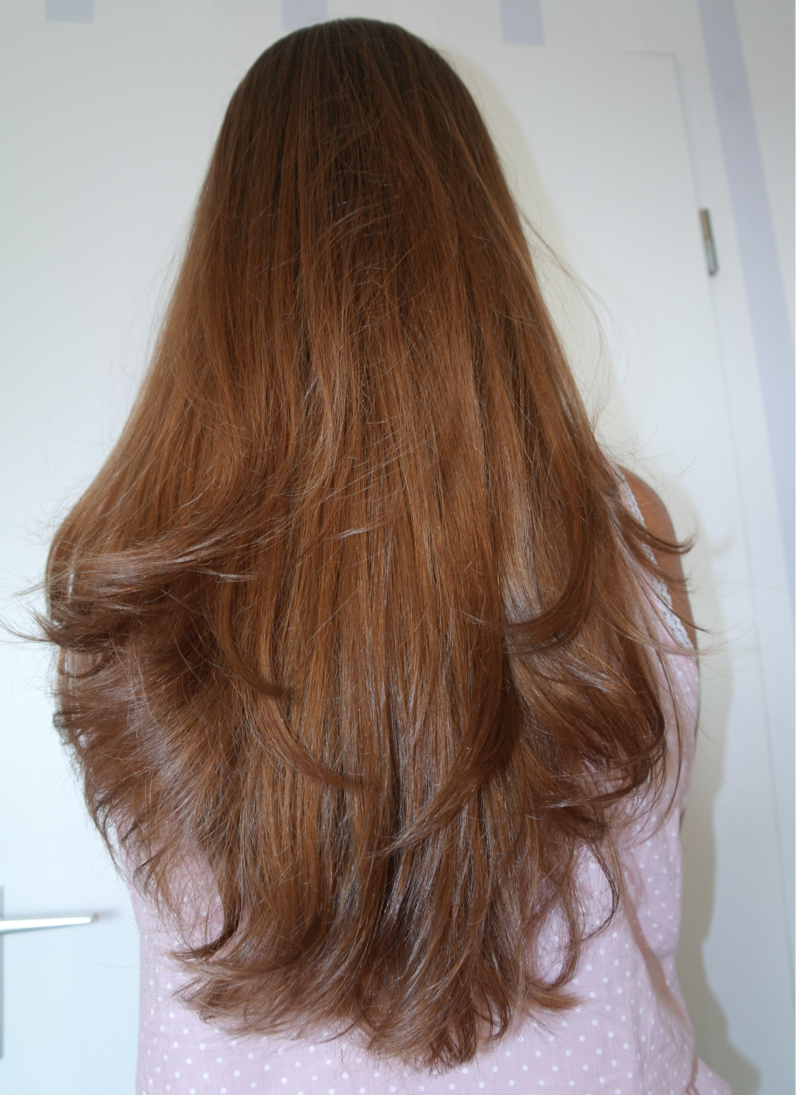 Cascading V-Shaped Long Layered Curls