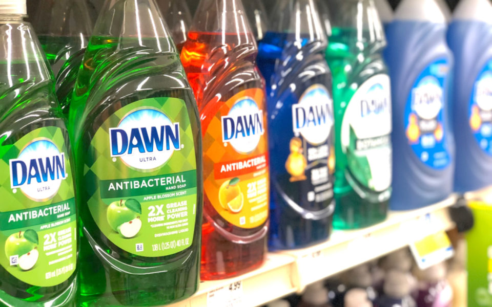 Can You Wash Your Hair With Dawn Dish Soap? Yes & No