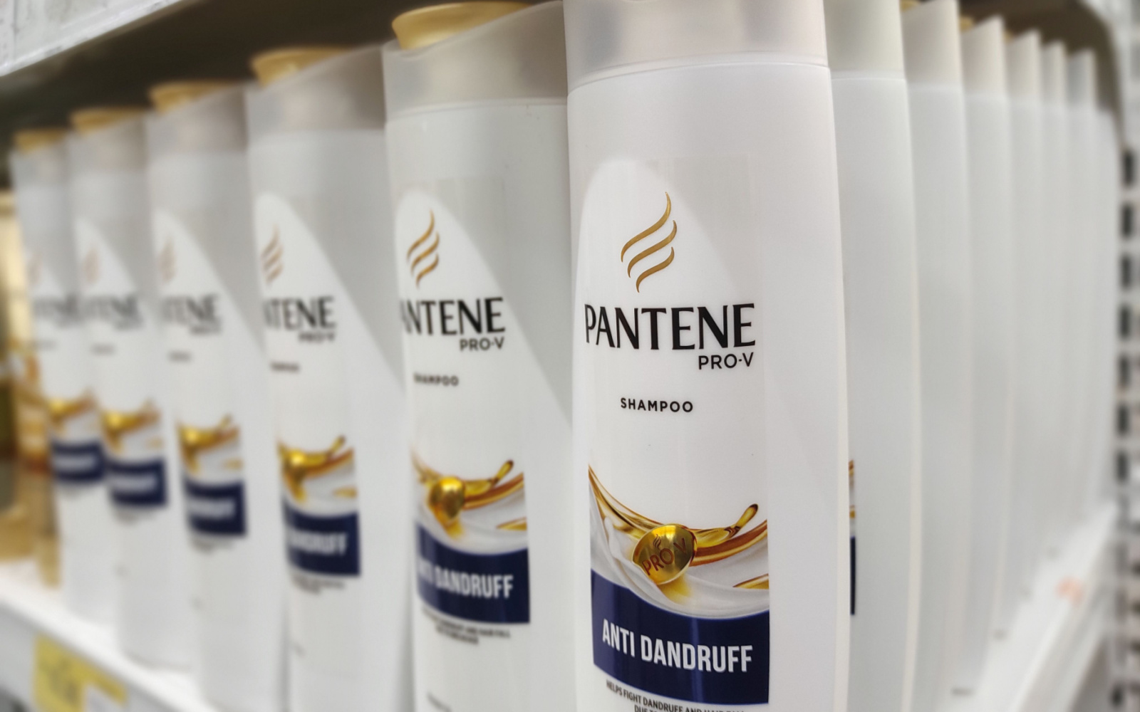 Does Pantene Cause Hair Loss? | Not for Most People
