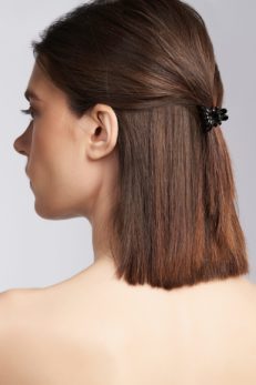 11 Trendy Butterfly Clip Hairstyles to Wear in 2026