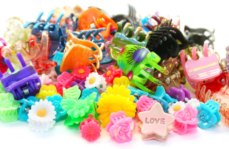 11 Trendy Butterfly Clip Hairstyles to Wear in 2024