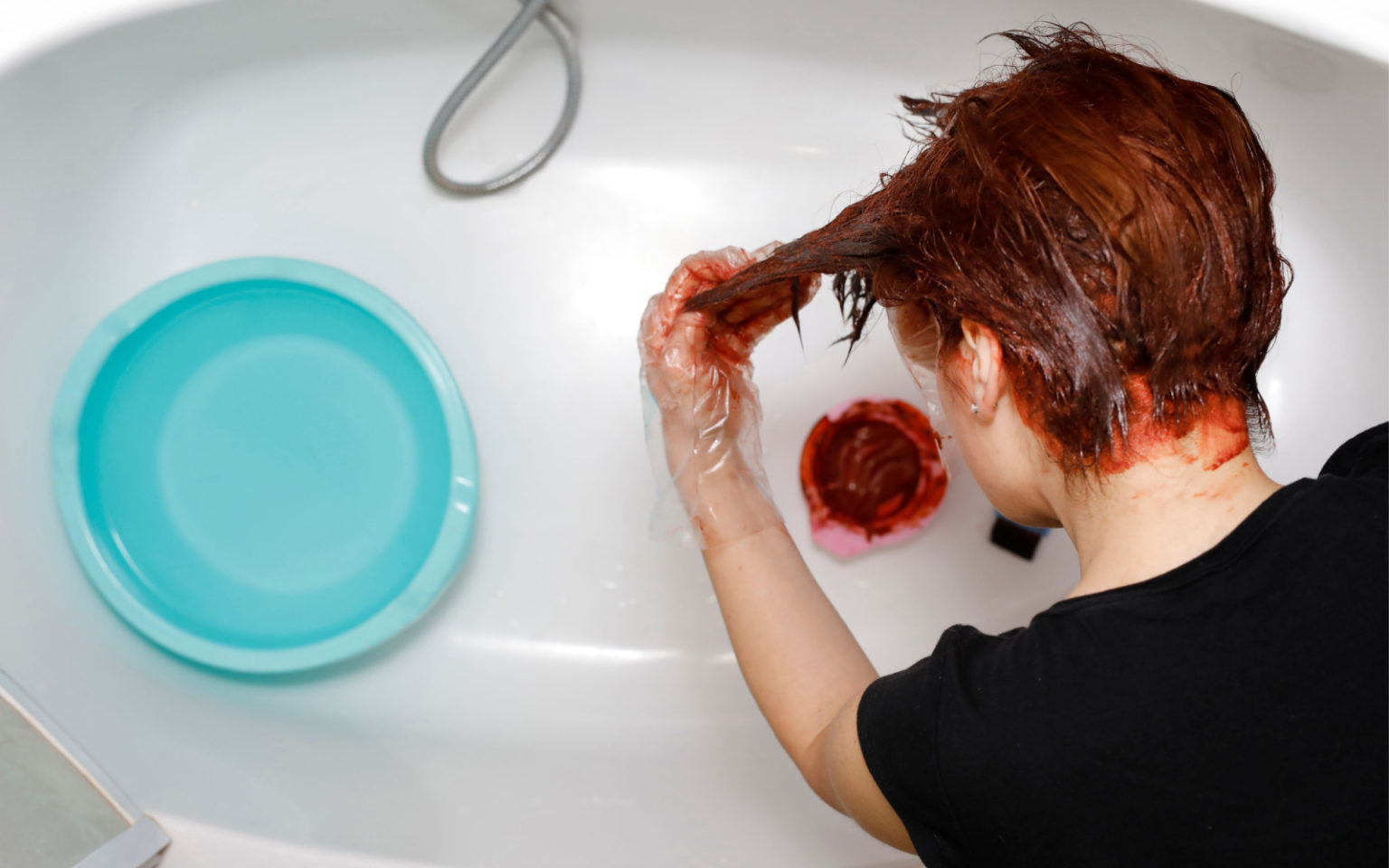How to Stop Red Hair from Bleeding StepbyStep