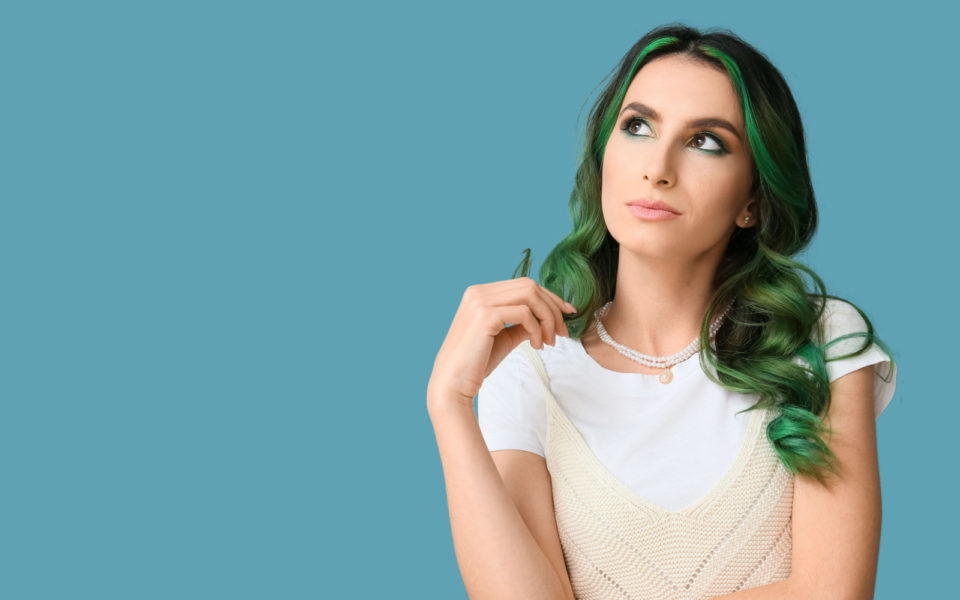 Why Is My Hair Turning Green When I Dye It? 3 Reasons