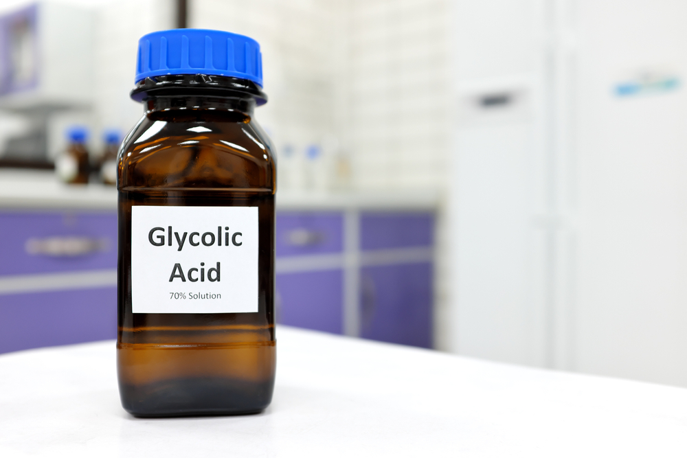 Image of a bottle of glycolic acid for hair on a shelf