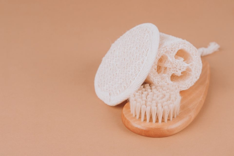 Should I Exfoliate Before or After Shaving? Find Out Here