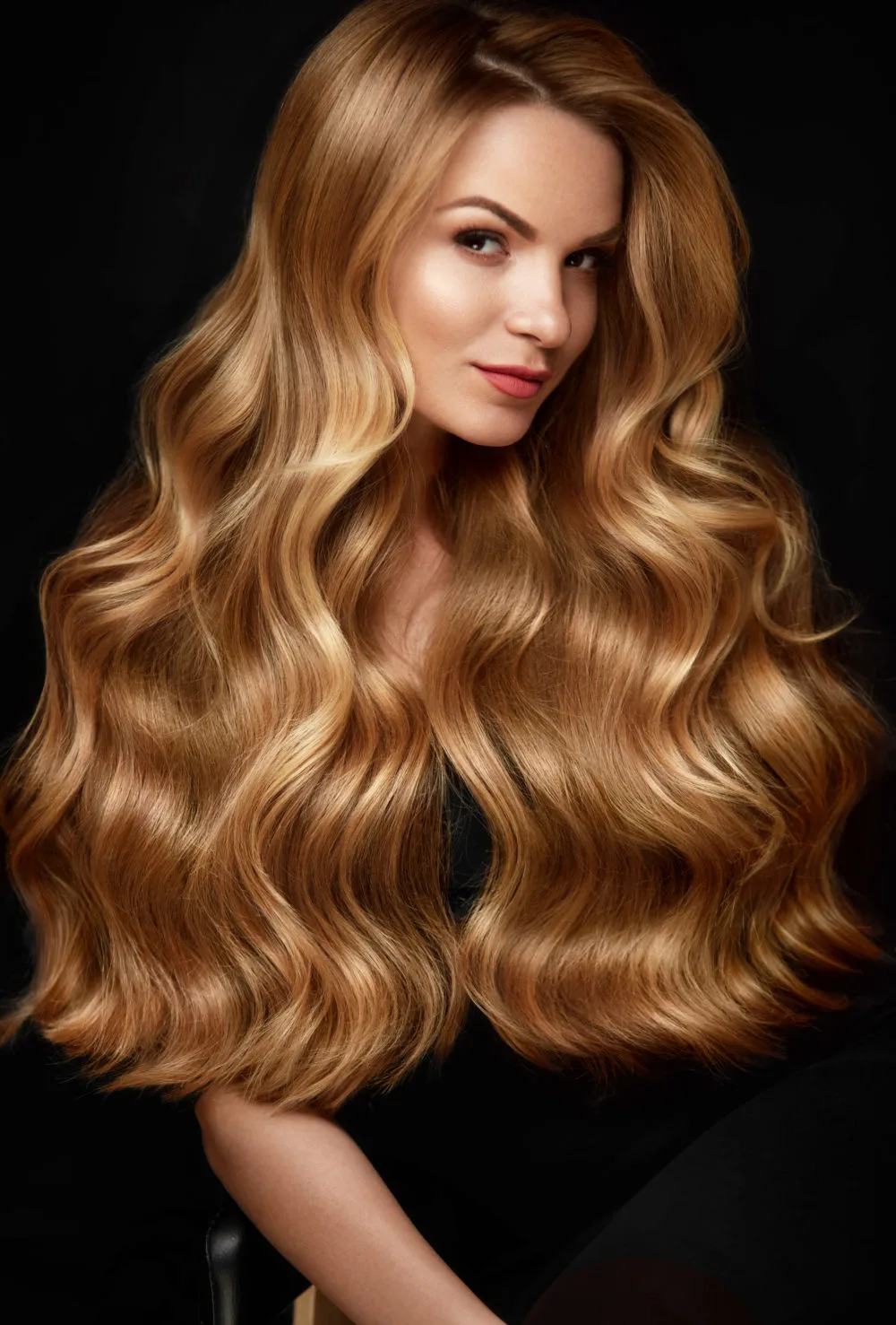 Flaxen Strawberry Blonde hair, one of the best colors for people with tan skin